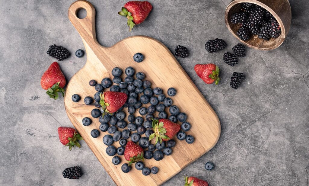 fat-burning foods for women over 50 - Berries