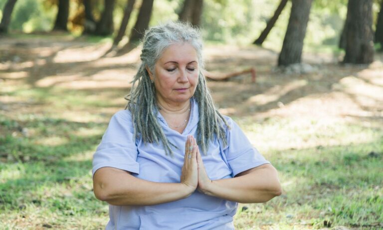 How to Manage Stress with Mindfulness and Meditation Over 50 - Fabulous50s