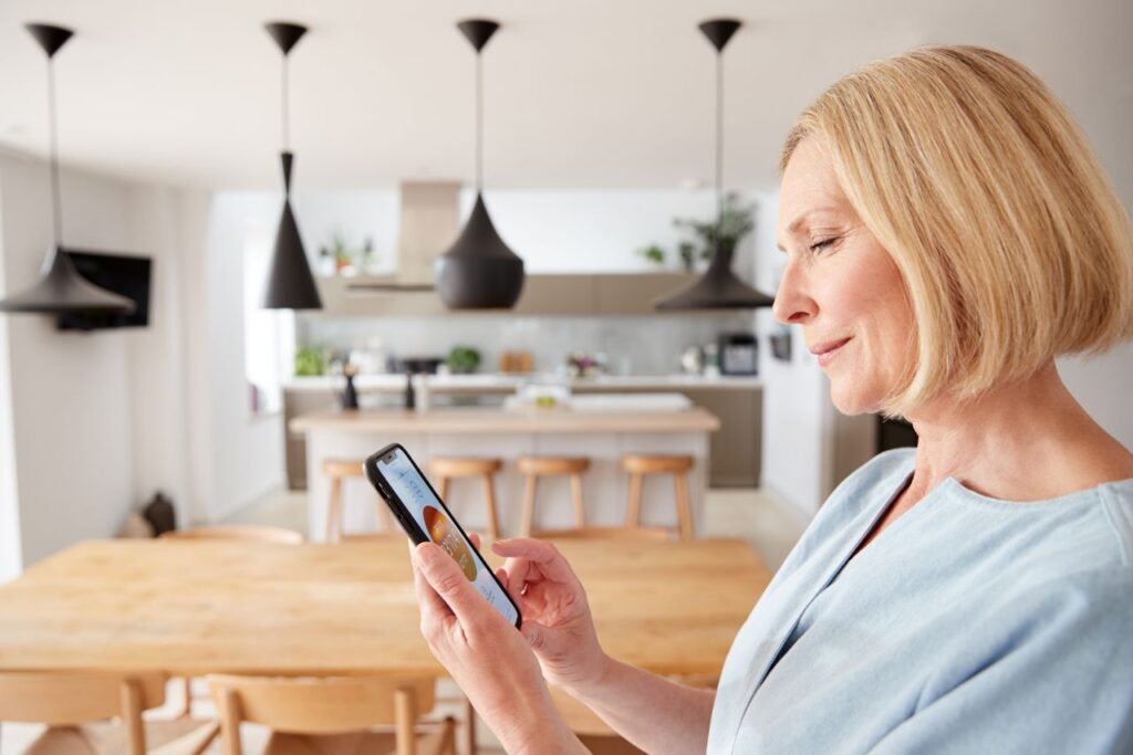 Smart Home Design Tips for Healthy Aging