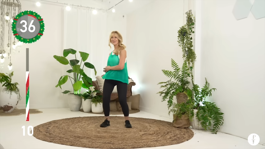 15 Minute Christmas Walking Workout 2024 (No Equipment)