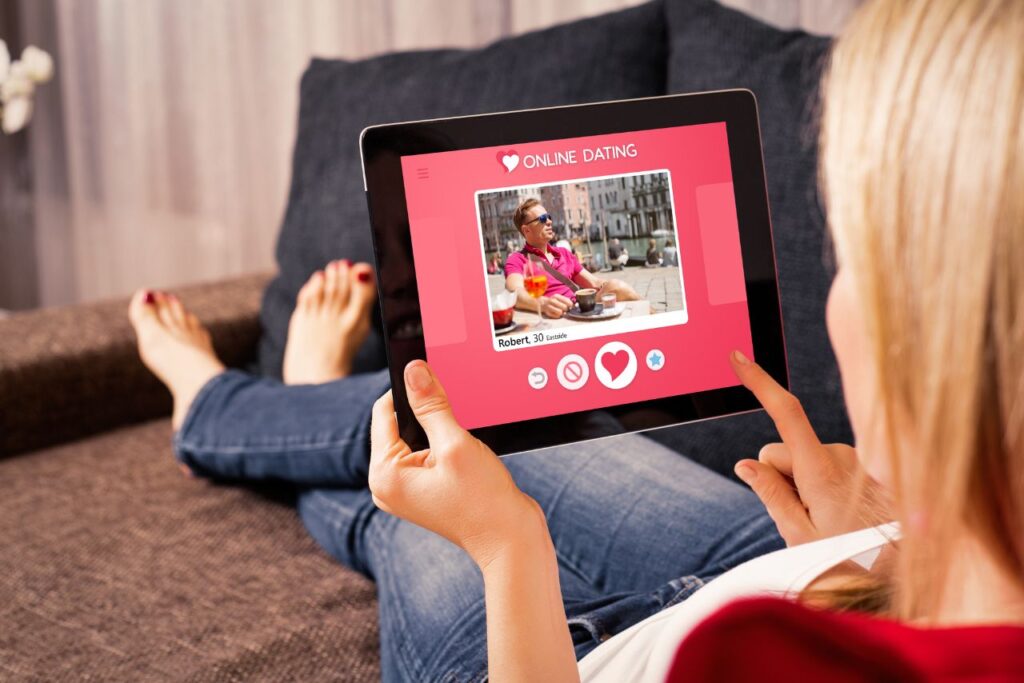 What to Expect From the Best Dating Sites Over 50